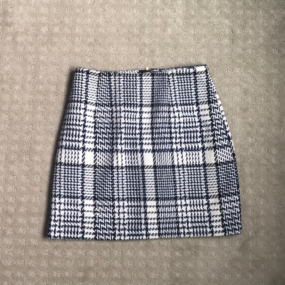 Polyester mini skirt